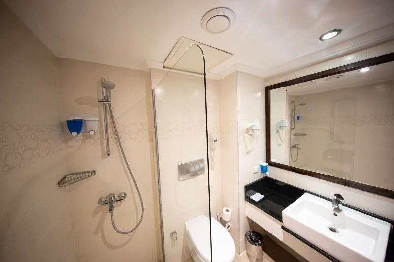 Royal Towers Hotel Kiris 외부 사진